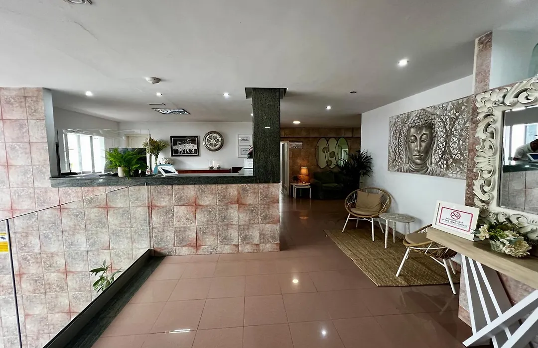 Hostal Residencia Cardona-1