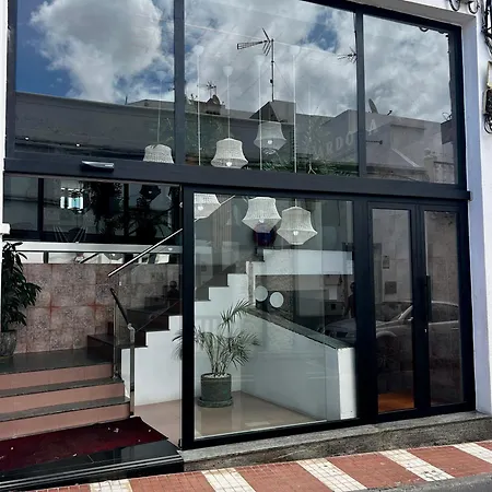 Hostal Residencia Cardona-3